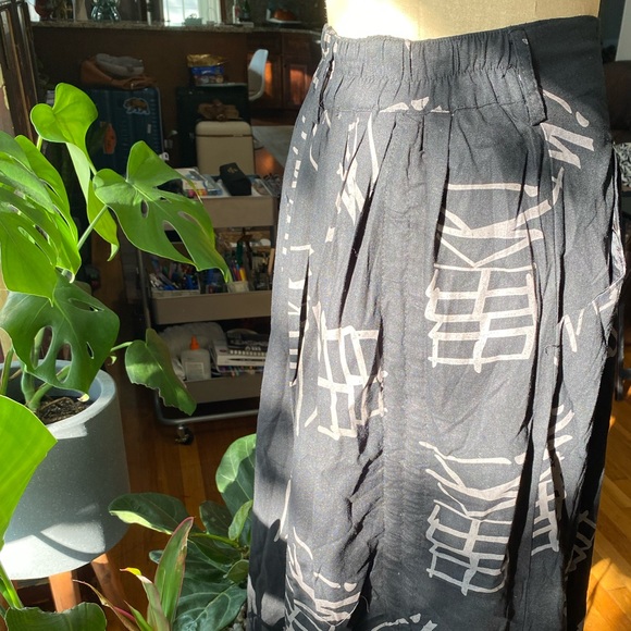 Skirt - elastic back with pockets and retro design - Picture 4 of 7